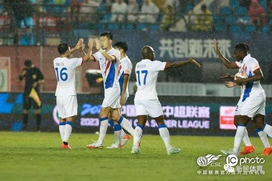 男人桶进女人下面